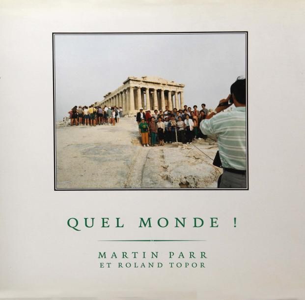 Martin Parr - Roland Topor
Quel monde ! A global photographic project. 1987-1994. Editions Marval, Paris, 1995. In-4 à l'italienne (27 x 30 cm). Edition originale française, signée et dédicacée par le photographe. 68 photographies reproduites en couleurs. Reliure d'éditeur sous jaquette illustrée. 