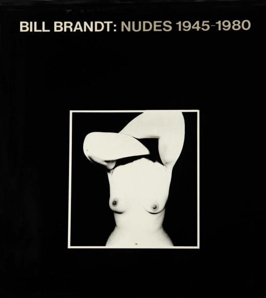 Bill Brandt (1904-1983)
Nudes 1945-1980 Editions Gordon Fraser, Londres, 1980. In-4 (29 x 25 cm). Edition originale. Reliure d'éditeur sous jaquette illustrée. 100 des meilleurs nus de Bill Brandt. 
