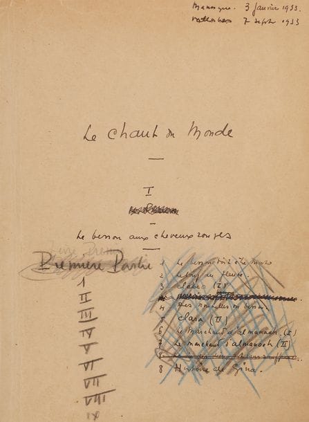 GIONO Jean (1895-1970).
MANUSCRIT autographe signé « Jean Giono », Le Chant du Monde, 1933 ; 330 pages in-4 (27 x 21 cm), sous chemise autographe de papier fort ocre, emboîtage demi-maroquin lavallière, titre doré au dos.

Important manuscrit de travail, complet, de ce grand roman. 
Composé entre Jean le Bleu et Que ma joie demeure, Le Chant du Monde a été commencé, selon les dates notées sur le manuscrit, à Manosque le 3 janvier 1933 (le millésime 1932 noté en haut de la première page est un lapsus) et achevé le 7 septembre à Vallorbe, dans le Jura suisse, où Giono séjournait chez sa cousine Antoinette Fiorio, dans un paysage de montagnes comme celui qui sert de cadre au roman. À l’origine, Le Chant du monde devait être un ensemble de quatre volumes, dont ce roman (un temps nommé Le Fleuve) serait le premier volume sous le titre Le Besson aux cheveux rouges. Le manuscrit est resté inconnu de l’éditeur du roman dans la Bibliothèque de la Pléiade, Pierre Citron, qui en a donné un remarquable commentaire, et a relevé les variantes données par le tapuscrit appartenant à André Bottin ; il y fait également le point sur une première version disparue, très différente, que Giono aurait abandonnée, ou qui lui aurait été dérobée. Après une prépublication (avec des coupures) dans la Revue de Paris du 1er mars au 15 avril 1934, Le Chant du monde paraît chez Gallimard à l’automne (achevé d’imprimer le 11 juillet 1934). Giono en tirera vers 1941 un scénario pour un film (publié dans ses Œuvres cinématographiques en 1980), puis une adaptation théâtrale pour Jean-Pierre Grenier sous le titre Le Cheval fou (1965-1968) ; en 1965, Marcel Camus en réalisera un film sur son propre scénario, avec Charles Vanel, Hardy Krüger, André Lawrence et Catherine Deneuve dans les principaux rôles.

Dans une note pour l’édition américaine, Giono a écrit (Pléiade p. 1283) : « J’ai essayé de faire un roman d’aventures dans lequel il n’y ait absolument rien d’actuel. […] J’ai voulu fa