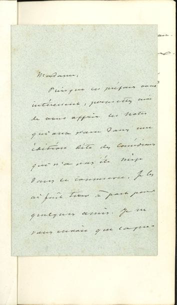 Alexandre DUMAS fils (1824-1895). Recueil factice de tirages à part de Notes du Théâtre complet d’Alexandre Dumas fils. Édition des Comédiens, avec envoi et L.A.S. d’envoi, 1892 ; in-8, rel. demi-chagrin marron à coins.

   Rare recueil des Notes extraites de l’édition critique tirée à 99 exemplaires (7 vol., Calmann-Lévy, 1882-1893), tirage restreint sur papier de Hollande, avec envoi sur la page de garde : « à madame Dodin de Keroman. Hommage respectueux. A. Dumas f Marly 28 novembre 1892 ». Avec lettre d’envoi montée sur onglet : « Puisque les préfaces vous intéressent, permettez-moi de vous offrir les notes qui ont paru dans une édition dite des Comédiens qui n’a pas été mise dans le commerce. Je les ai fait tirer à part pour quelques amis. Je ne vous envoie que la première partie ; je n’ai pas la seconde ici. Je la rapporterai de Paris à mon premier voyage et vous la ferai remettre aussitôt »…