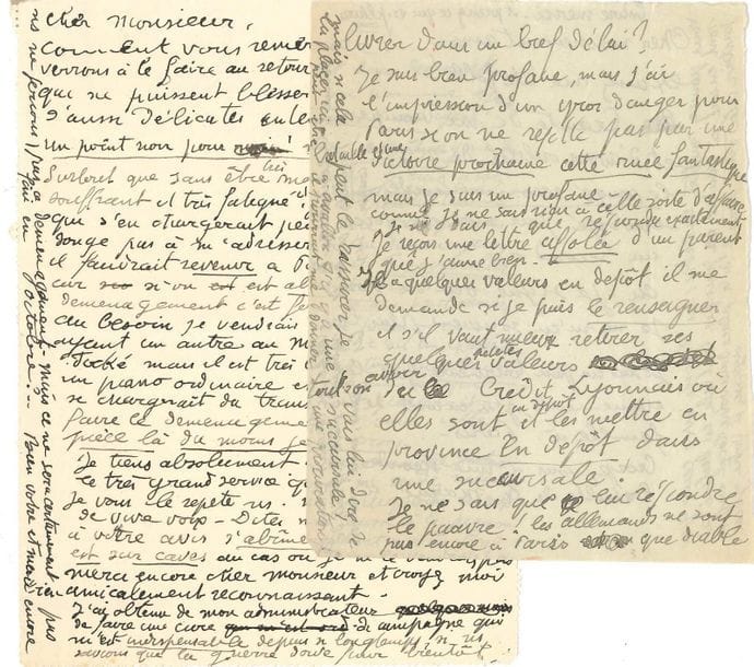 Georges ROUAULT (1871-1958). 2 L.A., [L’Isle-sur-Serein (Yonne) 1914-1918], à M. Girardin, chirurgien-dentiste à Paris ; 1 page in-12 avec adresse au dos, et 2 pages in-12.

   [Fin septembre ? 1914]. Il craint d’avoir oublié de signer le congé : « Je suis un peu tourmenté par les événements, j’ai encore de la famille à Paris. Croyez-vous à une seconde bataille de la Marne à livrer dans un bref délai ? Je suis bien profane, mais j’ai l’impression d’un gros danger pour Paris si on ne rejette pas par une victoire prochaine cette ruée fantastique »… Il ne sait quoi répondre à un parent affolé, concernant des valeurs en dépôt au Crédit lyonnais. « Les Allemands ne sont pas encore à Paris que diable »… [19 avril 1918]. Il ne sait comment le remercier, mais il le fera à son retour « dans des conditions qui ne puissent blesser un homme ayant d’aussi délicates intentions à mon égard ! »… Il redoute ce déménagement qu’il faudra surveiller : « Au besoin je vendrais mon piano en ayant un autre au musée, c’est un excellent Jocké mais il est très lourd […] si nous savions que la guerre doive finir bientôt nous ne ferions pas ce déménagement, mais ce ne sera certainement pas fini en octobre »… 
