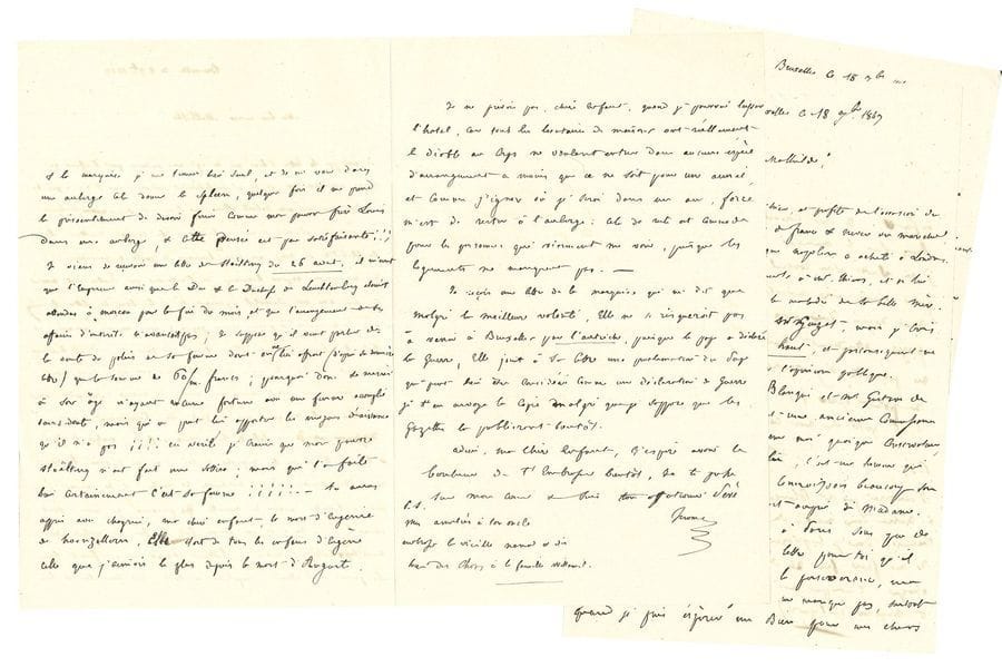 BONAPARTE Jérôme (1784-1860) frère de Napoléon, il fut Roi de Westphalie.
20 L.A.S. « Jerome », 1847-1855, à sa fille la Princesse mathilde ; 24 pages la plupart in-8, quelques adresses (2 au crayon ; une minute a.s. de réponse).

Correspondance évoquant le procès que soutient Mathilde contre son mari Anatole Demidoff, et disant ses propres griefs contre sa fille.
Bruxelles 8 septembre 1847. « Tu me parais espérer beaucoup de l’entrevue que Pietri doit avoir ce soir avec Mr Duchâtel, puisque, si je lis bien la lettre tu m’y dis “Je regarde le procès comme gagné” »… 18 septembre. « Pietri a dû voir hier Mr Guizot, mais je crois que l’obstacle vient d’en haut, et par conséquent ne peut être surmonté que par l’opinion publique »… Il parle de ses convives de la veille : Blanqui, « très bien disposé pour moi quoique conservateur », et Gustave de Beaumont, « qui m’est sympathique » et dont il connaissait l’oncle… « Je suis curieux de ce que te dira Mr Thiers sur le manque de parole des ministres, j’ai suivi son conseil en ne perdant pas de tems pour écrire au ministère, & ensuite à Mr Duchâtel »… « Tu peux beaucoup faire en accueillant bien tous les députés et les Pairs […]. Une femme dans ta position à Paris a tant d’avantage, lorsque surtout par sa conduite elle est une femme respectable et qui ne prête à aucune calomnie »… 21 septembre. Recommandations concernant BLANQUI, « conservateur et courtisant, ce qui fait qu’il pourra t’être utile pour faire connoître à ses amis ce qu’il nous importe pour nos affaires »… « Depuis mon départ de Florence, je n’ai plus entendu parler de Mr Dxxxxxxx »… 2 mars 1848. Il ne comprend pas qu’elle parle de vendre son argenterie, puisque la Russie paie sa rente régulièrement et qu’elle a pour un demi-million de bijoux, dont elle a mis une partie en gage pour secourir M. Graham : « et tu ne pourrois faire la même chose pour ton père ?? […] si après avoir cherché tous les moyens, tout me manque j’irai m’assoir à ta porte te demander de faire pour ton père ce que tu fais pour ta gouvernante et pour ton secrétaire »… Paris 7 avril. Vifs reproches de négligence : « Vous croyez pouvoir impunément renier votre père, et préférez vous appuyer sur des étrangers qui vous perdent, soit !!! […] Mais je n’entends pas, je ne veux pas jouer le rôle d’un père de commedie !!!!! »… [5 mai]. « Dans le doute que certaines personnes puissent se trouver aux Invalides, et ne voulant pas t’exposer à leur contact je préfère que tu n’y viennes pas. Je fais dire au gal Petit que je ne veux pas de dames dans la tribune »… 13 août. Pour la dernière fois, leurs rapports ne peuvent rester ainsi, ses relations le mécontentent et le blessent, elle agit avec légèreté, sans tendresse, et il préfère ne pas se rendre solidaire de sa conduite « et la risée du monde !!! – Vous vous laissez diriger par des gens qui vous perdent, et portent atteinte à votre réputation, par conséquent à l’honneur de ma famille !!! »… Invitations à dîner et au spectacle, etc. On rencontre aussi le nom de son fils Napoléon, ceux d’enfants d’Eugène de Beauharnais (Maximilien de Leuchtenberg, Eugénie de Hohenzollern, Auguste de Beauharnais), Mme Dosne, Decrès, Arrighi duc de Padoue, Montebello, le duc de Cambridge… Etc.