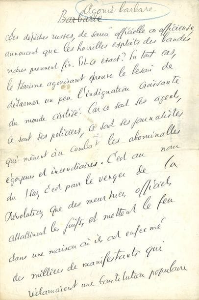 JAURÈS Jean (1859-1914) homme politique.
2 manuscrits autographes signés « Jean Jaurès », [novembre 1905] ; 29 pages in-4 et 10 pages et demie in-fol.

Deux articles parus dans L’Humanité sur la Révolution russe d’octobre 1905.
Grève et Révolution (5 novembre 1905). « Pouget a raison de noter, dans la Voix du Peuple, que la grève générale a joué un grand rôle dans la Révolution russe. Ou plutôt c’est dans toute la Révolution européenne qu’elle apparaît comme un puissant moyen d’action. […] c’est à la grève générale des ouvriers russes qu’est due pour une large part la capitulation du tsarisme. Oui, ceux qui ont compris, ceux qui ont annoncé il y a bien des années déjà que la classe ouvrière pourrait par un vaste refus concerté de travail effrayer et ébranler les puissances de réaction, et de privilèges, ceux-là ont vu juste. La grève générale est une conséquence naturelle et nécessaire du mouvement économique. La concentration de la vie industrielle invite de plus en plus la classe ouvrière à des décisions d’ensemble. En refusant momentanément sa force de travail à une société qu’elle condamne ou à un régime qu’elle abhorre, elle jette le trouble dans le mécanisme qu’elle veut briser. Elle avertit les classes privilégiées que la société est précaire et porte à faux, n’ayant pas pour base la souveraineté du travail. […] La grève générale n’a été possible et efficace que parce que déjà les révoltes de l’opinion et les protestations directes du prolétariat avaient disloqué le vieux régime d’autocratie. […] La grève générale n’est plus, pour le prolétariat, le substitut des droits politiques. Le prolétariat ne peut pas abandonner, au profit de la grève générale, la conquête du pouvoir politique par le suffrage universel, puisque c’est précisément pour conquérir le suffrage universel, là où il ne l’a point encore, qu’il emploie la grève générale. […] Quand la classe ouvrière française interprète les événements révolutionnaires de Russie, elle ne doit pas oubl