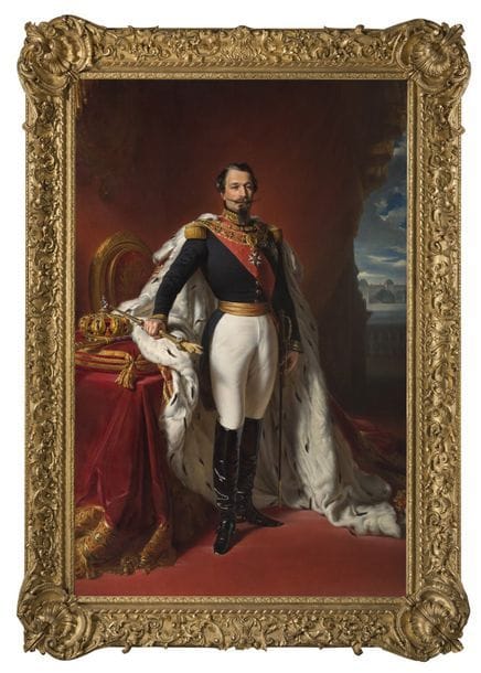 [NAPOLÉON III (1808-1873)]. D’après WINTERHALTER Franz-Xaver (1805-1873).
Portraits de l’Empereur Napoléon et de l’Impératrice Eugénie, en pied. Paire d’huiles sur toile, réentoilées, avec cadres en bois et stuc doré (accidents), 298 x 211 cm 

Très belles copies de l’époque du portrait de l’Empereur réalisé en 1853 et du portrait de l’Impératrice, son pendant, présentés à l’Exposition universelle de 1855. Les originaux ont disparu dans l’incendie du Palais des Tuileries en 1871.
Ces deux tableaux furent restitués à l’Impératrice Eugénie en exécution du jugement du 7 août 1880 selon l’inventaire établi par Henry Barbet de Jouy et Léon Both de Tauzia. 
« Parmi les œuvres restituées se trouvaient tous les portraits de la famille impériale dus à Winterhalter, Édouard Dubufe, Édouard Viénot… Le gouvernement tenait peu à conserver ces tableaux à la gloire de la famille déchue. […] De plus il s’agissait de souvenirs de famille » (Catherine Granger, L’Empereur et les arts. La liste civile de Napoléon III, École des Chartes, 2005, p. 427 ; ils figurent dans le catalogue des tableaux restitués, ibid., p. 705, « restitués en 1881 »).
Ces tableaux devaient être destinés à l’origine aux appartements du Prince Impérial à Camden Place. L’Impératrice renonça finalement, après la mort tragique de son fils, à récupérer ces tableaux, et en fit don au fidèle et dévoué Jean-Baptiste FRANCESCHINI-PIETRI (1834-1915), qui avait été le secrétaire particulier de Napoléon III, et resta en exil à son service et à celui de l’Impératrice et du Prince Impérial.
Le catalogue de 2012 cite deux lettres concernant le don de ces tableaux par l’Impératrice.
Mlle de Larminat à Franceschini-Pietri : « Mon cher Pietri, Je vous renvoie la liste des tableaux. Je pense que vous comprendrez les annotations de l’Impératrice. S.M a marqué à votre nom deux tableaux non emballés […] S.M vous offre ces tableaux espérant qu’ils vous feront plaisir. Elle dit aussi que vous pouvez prendre si 