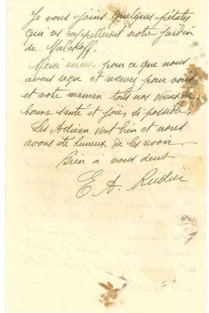 Eugène RUDIER (1875-1952) fondeur d’art. L.A.S., Malakoff 16 juin 1949, à Werner Lange à Sachsenburg ; 1 page et demie in-8, en-tête Fonderie Alexis Rudier, enveloppe
Chaleureuse lettre, faisant allusion à leur amitié sous l’Occupation : « Nous pensons si souvent à vous et avons été heureux de revoir les amis Adrian ». Il ne savait pas où il était, et demande des nouvelles de sa mère. « Notre jardin est rempli de roses et aussi de fruits et légumes, il faut joindre l’utile à l’agréable ». Il joint quelques pétales pour lui rappeler leur jardin de Malakoff… On joint 3 L.A.S. de Mme Rudier au même, 1952-1954, dont une du 20 août 1952 évoquant le décès de son mari.
