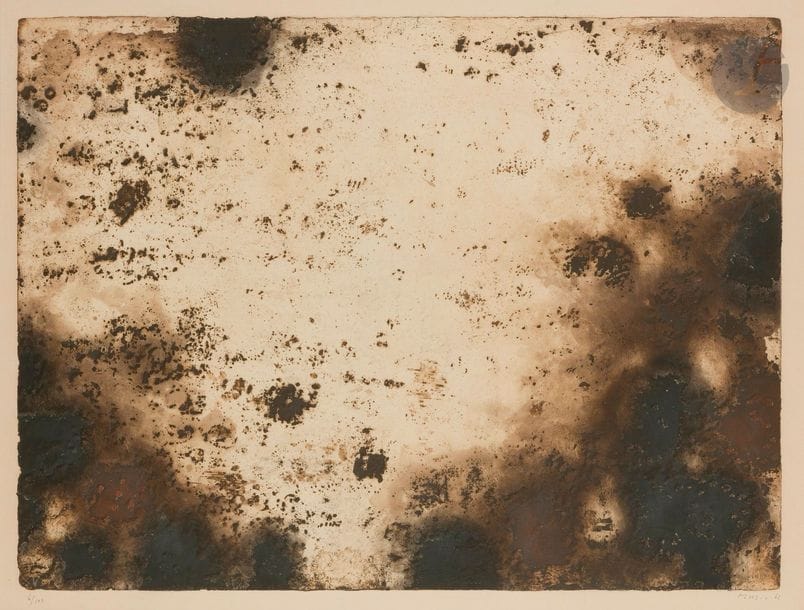 Zoran MUSIC (1909-2005)
Lieu ouvert. 1961. Eau-forte, aquatinte et morsure directe. 642 x 470. Schmücking 93. Impression en brun. Très belle épreuve sur vélin, numérotée, signée et datée au crayon. Toutes marges. Tirage à 100 épreuves. Cadre. 