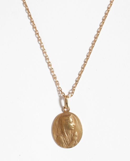 Médaille de baptême en or 18K (750), coulissant sur une chaîne en or 18K. Poids: 17 g