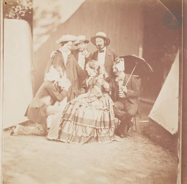 Photographe non identifié 
Famille Olry, c. 1855-1860. 
Famille Olry. Jacques Olry (fils). Madame de Rivocet. Monsieur Boselli. 
15 épreuves sur papier salé. Légendes manuscrites à la mine de plomb aux versos. 
Formats : de 12 x 9 à 18,5 x 18,5 cm 

Jacques Olry est un homme politique français, gendre de Louis Roederer, maire de Bémécourt et conseiller général. Il est député de l’Eure de 1889 à 1893.