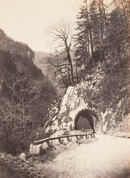 Gustave Margain (1825-1907) - Joseph Jager (1865-1878)
Grande Chartreuse. Grenoble. Vizille, c. 1865. 
Fourvoirie. Usine et entrée du désert. Route de St Laurent-du-Pont à la Grande Chartreuse. L’Oeuillette. Façade & entrée principale du couvent. Chapelle de Notre-Dame de Casalibus. Grand Logis. Entrée du désert par le Sappey. Grenoble. Couvent de Sainte Marie & Quai Perrière. Mont Saint Eynard. Montfleury. Vue du couvent. Casque de Néron. Vizille. Façade principale du château. Cascade. Pièce d’eau du parc. Chapelle de Saint Firmin.
Album in-4 en percaline violette et dos en maroquin, titre et crédit des photographes en lettres dorées sur le premier plat, composé de 15 épreuves sur papier albuminé contrecollées sur cartons. Légendes et crédits des photographes tapuscrits sur les montages.
Format moyen des épreuves : 8,5 x 13 cm