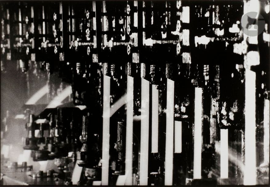 Marc Riboud (1923-2016) 
Usine BSN de Gironcourt. Four n°5, 11 octobre 1989. 
Épreuve argentique (c. 1990) signée, titrée et datée à l’encre dans la marge inférieure. 
Image : 20 x 29,5 cm 
Feuille : 30,5 x 40,5 cm