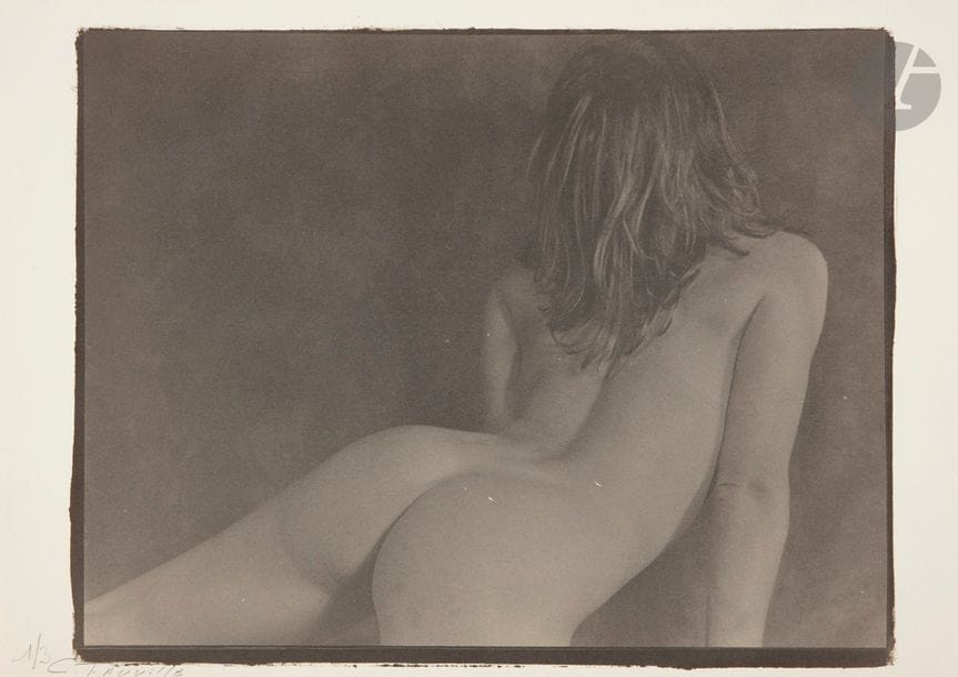 Claude Fauville (1940) 
Nus féminins, c. 1990. 
Sandrine. Isabelle. 
Trois (3) épreuves au platine, signées et numérotées à 3 ex. (2) et 1 / 1 (1) dans la marge. Négatifs découpés et fixés aux versos (2). 
Formats : de 30 x 24,5 à 26 x 35 cm