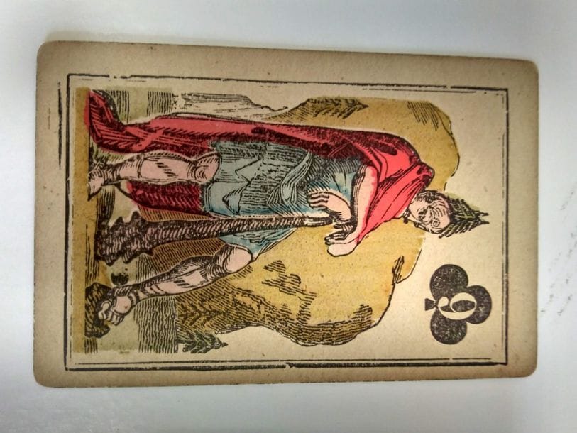 Trois jeux divinatoires américains : Jeu divinatoire américain : Turner & Fischer, USA, c. 1860/70, 35/36 cartes, lithographie et couleurs aux pochoirs, coins carrés, BE. + 68x The Nile Fortune Cards: USPCC, Cincinnati, 1897 ; 52 cartes + 2, tranches dorées, étui, TBE. + Destiny Cards, Destiny Card Company, Aurora, IL, 1935, 52 cartes + 2, tranches dorées, boîte, TBE. + Gypsy Witch Fortune Telling Cards Madame [sic] Le Normand : Standard Playing Card Co., Chicago, cop. 1903 ; 52/52 cartes + carte titre; étui et Instructions. BE. 