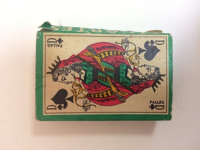 Jeu de patience : France (Willeb ?), années 1945/50, portrait français, enveloppe. + 2 jeux miniatures (cartes de poupée) : David, Paris, fin du XIXe s. BE.