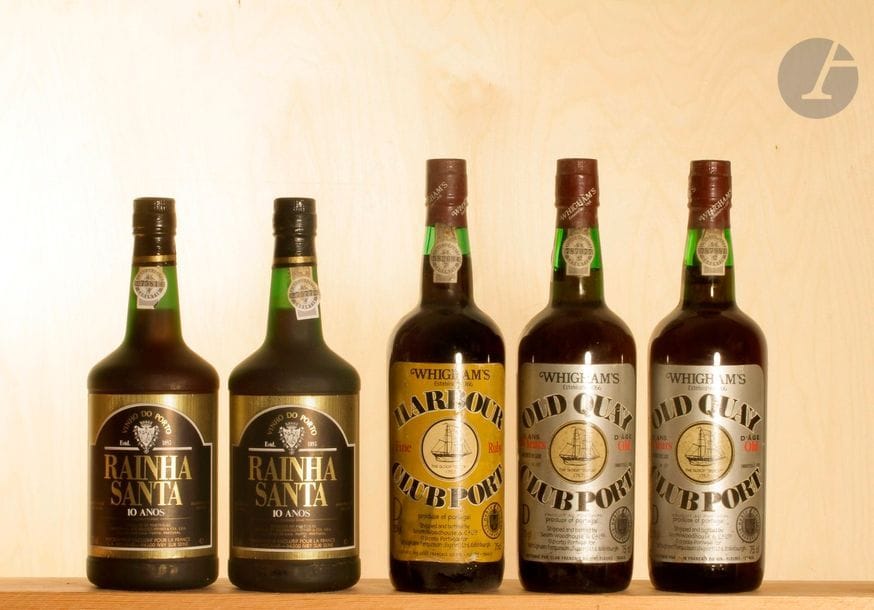 2 B PORTO 10 ANS D'ÂGE (étui), Rainha Santa, NM
2 B PORTO OLD QUAY 10 ANS D'ÂGE mise en bouteille en 1979 (e.l.s.), Club Port, NM
1 B PORTO HARBAN (e.l.a.), Club Port, NM