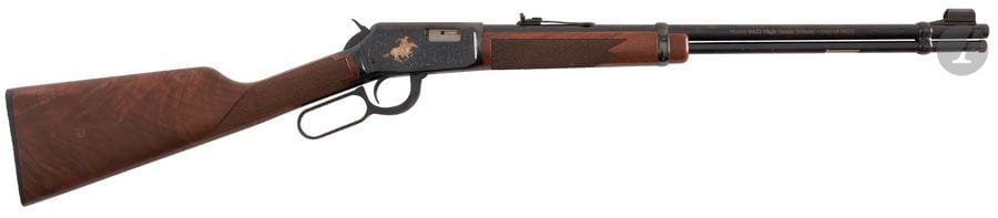 Carabine Winchester modèle 9422 M, « Tribute 1 of 9422 », calibre 22 Win Mag. 
Canon de 51 cm
Finition bronzée, argentée et gravée. 
Longueur totale : 96 cm
Dans sa boîte. 
Catégorie C à déclarer. N°FTS0693.
LEGER COUP AU FUT