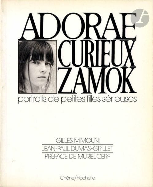 MIMOUNI, GILLES (1956) / DUMAS-GRILLET, JEAN-PAUL (1956)
Adorae curieux zamok. 
Chêne / Hachette, Paris, 1981.
In-4 (22 x 27 cm). Édition originale brochée. 52 photographies en noir et blanc, préface de Muriel Cerf, couverture illustrée.
