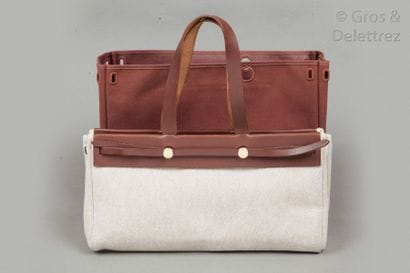 HERMÈS Paris made in France
Bag 