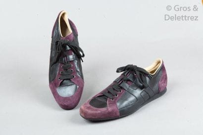 HERMES Paris made in Italy
Pair of laced...