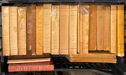 
 
[Littérature] Lot de 50 volumes brochés...