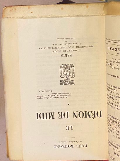 [Littérature] Lot de 5 titres en 6 volumes...