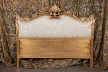 Gilded wood crossbow headboard with openwork...
