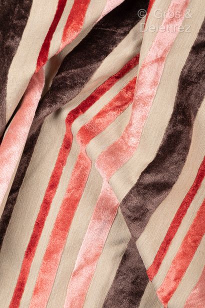 Pair of curtains decorated with pink-red...