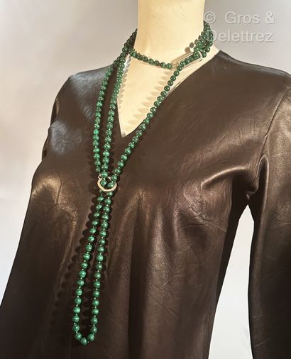 Marc DELOCHE
Long necklace with a row of...