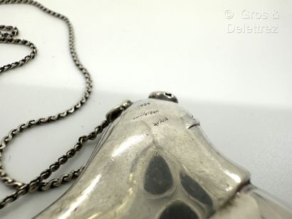 Spanish work
Free-form pendant in exempted...