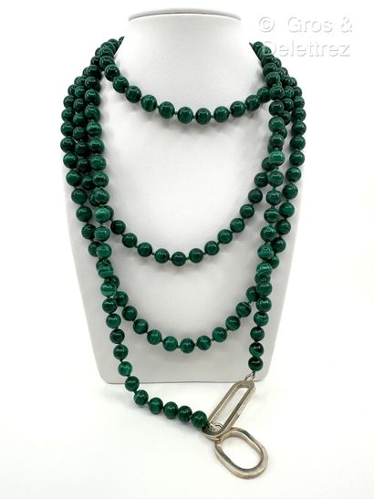 Marc DELOCHE
Long necklace with a row of...