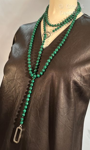 Marc DELOCHE
Long necklace with a row of...