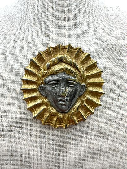 French work, mid-20th century 
Circular gilt...