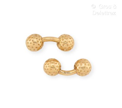 HERMES Paris, Modèle « Balles de golf »
Paire...