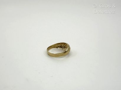 Bague jonc « Matelassée » en or jaune 750...