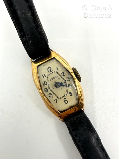 JUDEX
Montre-bracelet en or jaune 750 millièmes...