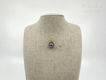 Pendentif « Goutte » en or jaune 750 millièmes...