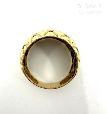 Bague jonc « Matelassée » en or jaune 750...