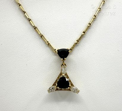 Travail français des années 1980-1990
Collier...