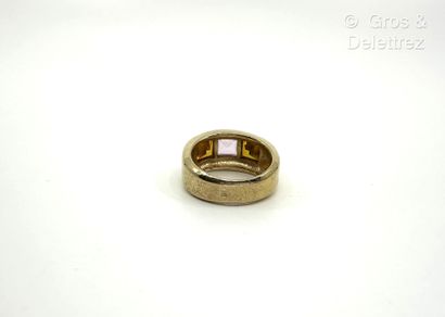 Travail français
Bague bandeau en métal doré...
