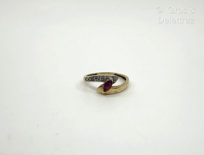Bague croisée en or jaune et or gris 750...