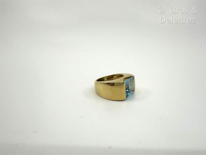 RUBER, Travail italien
Bague jonc en or jaune...