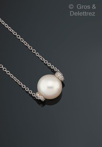 Collier en or gris 585 millièmes à maille...
