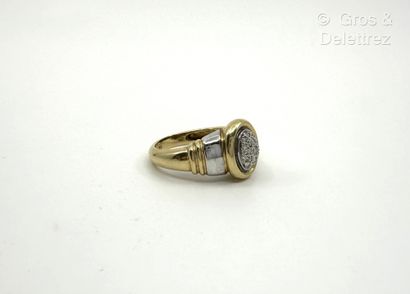 Bague jonc à godrons en or jaune et or gris...