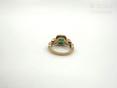 Travail français
Bague en or rose 750 millièmes...