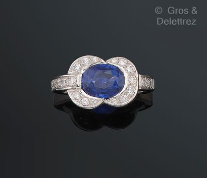 Travail français
Bague en or gris 750 millièmes...