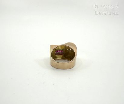 Travail français des années 1940
Bague «...