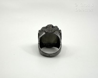 Bague d’artiste en argent noirci 800 millièmes...
