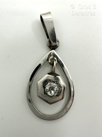 Pendentif « Goutte » en or gris 750 millièmes...