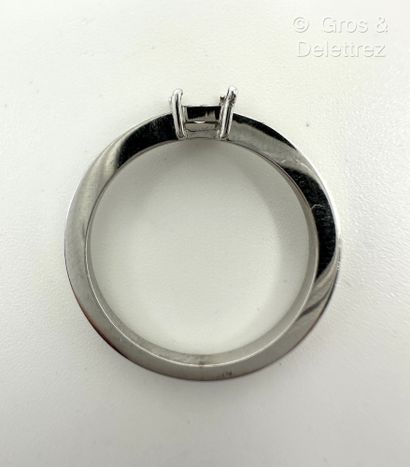 Travail français
Monture de solitaire en...