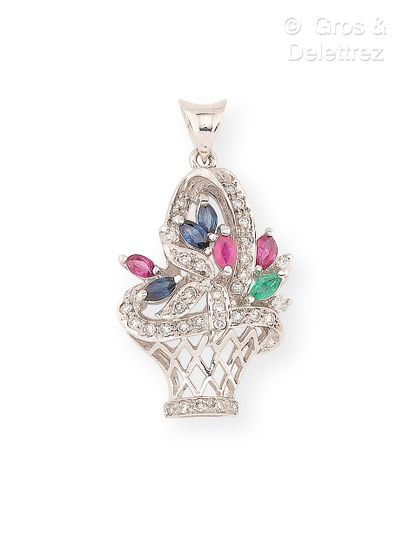 Travail italien
Pendentif « Panier fleuri...