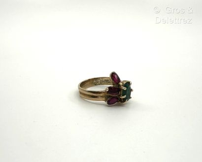 Bague « Fleur » en or rose 585 millièmes,...